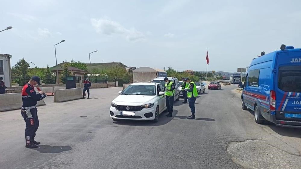 Yasağa uymayanlara 58 bin Tl ceza